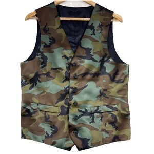 J. Ferrar Size Medium Men's Camouflage Vest NEW NWT